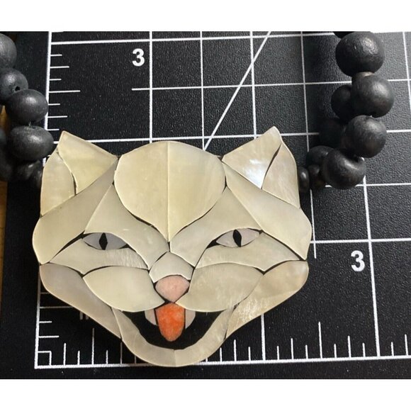 Vtg Lee Sands Necklace Earrings Mother of Pearl White Cat Face Black Wood Beads - Picture 11 of 14